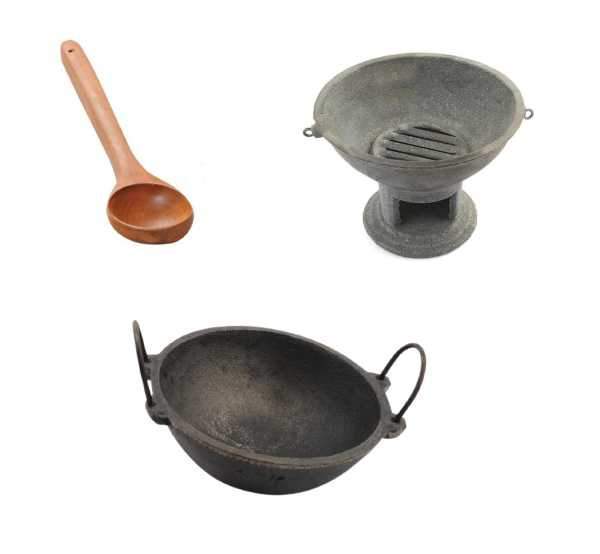 Traditional Kummati Aduppu or Stove + Cast Iron Kadai + Sambar