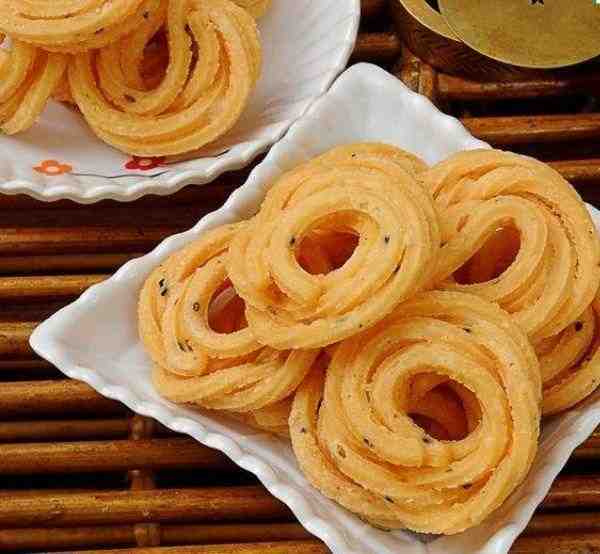 Manaparai Murukku-Tredy Foods